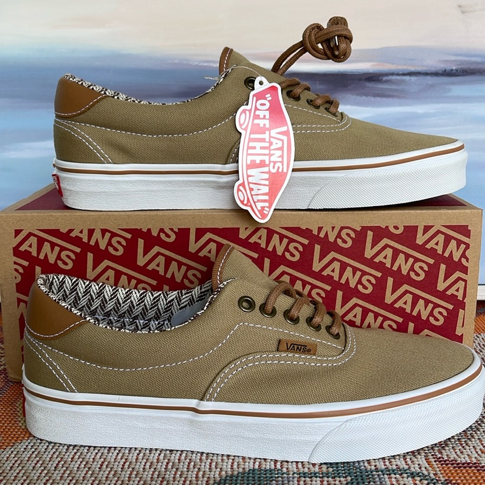 Vans WMNS Era 59
C&L Khaki/Chevron
VN0A38FSKHC
Sneakers - Picture 2 of 16